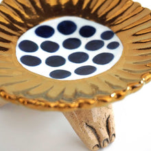 Load image into Gallery viewer, <tc>"Three legs Gold Small Plate" SANZOKU</tc>