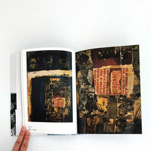 画像をギャラリービューアに読み込む, "三島喜美代 -未来への記憶"