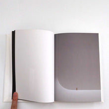 画像をギャラリービューアに読み込む, "内藤礼 わたしは生きた"