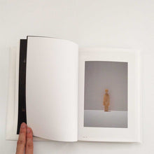 画像をギャラリービューアに読み込む, "内藤礼 わたしは生きた"