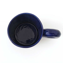 画像をギャラリービューアに読み込む, Imustan マグカップ "隙間から見る"