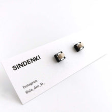 画像をギャラリービューアに読み込む, "スイッチピアス(白)" SINDENKI