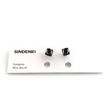 画像をギャラリービューアに読み込む, "スイッチイヤリング(黒)" SINDENKI