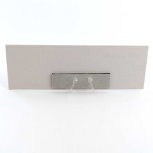 画像をギャラリービューアに読み込む, "スイッチイヤリング(青)" SINDENKI