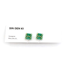 画像をギャラリービューアに読み込む, "電子基板イヤリング(緑)" SINDENKI