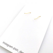 画像をギャラリービューアに読み込む, "電子基板3連ピアス(緑/ゴールド)" SINDENKI