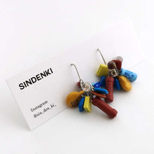 画像をギャラリービューアに読み込む, "電子部品のお花ピアス(水色)" SINDENKI