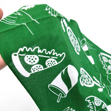 Load image into Gallery viewer, <tc>"Imustan Tenugui" Green x White</tc>