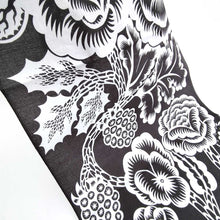 Load image into Gallery viewer, "Natsumi Noda Tenugui" Gray x White