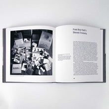 Load image into Gallery viewer, 「The Dream of Fluxus George Maciunas: An Artist's Biography」Thomas Kellein |ジョージ・マチューナス