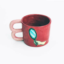 Load image into Gallery viewer, <transcy>Imustan mug "hand holding a mirror/olive”</transcy>