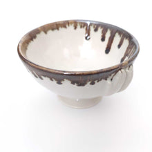 Load image into Gallery viewer, Imustan bowl &quot;hand (white)&quot;
