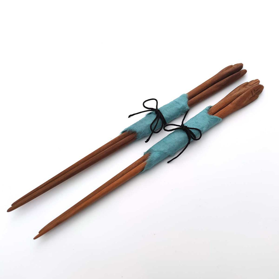 Izumi Okuyama “Chopsticks”