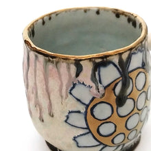 Load image into Gallery viewer, SANZOKU “melting glaze flower cup”
