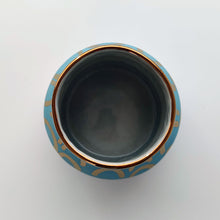 Load image into Gallery viewer, ニコニコ鱗カップ　ブルー｜Smile Scales Cup (Blue)　ー　SANZOKU
