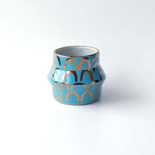 Load image into Gallery viewer, ニコニコ鱗カップ　ブルー｜Smile Scales Cup (Blue)　ー　SANZOKU
