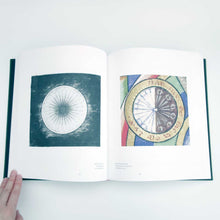 画像をギャラリービューアに読み込む, Hilma Af Klint: The Art of Seeing the Invisible |ヒルマ・アフ・クリント
